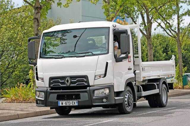 7,5-Tonner als Trendsetter: Der moderne Renault Truck „D 2m Cab“ mit 4 Tonnen Nutzlast, Druckluftbremsen und 24-Volt-Elektrik.