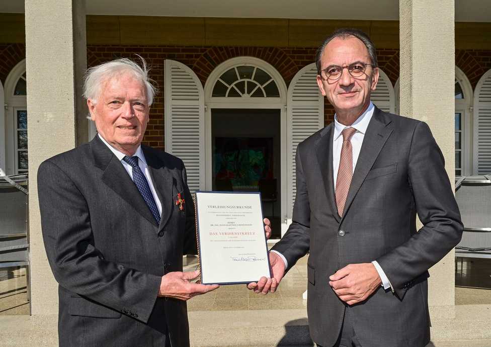 Hans-Hartwig Loewenstein erhält Bundesverdienstkreuz