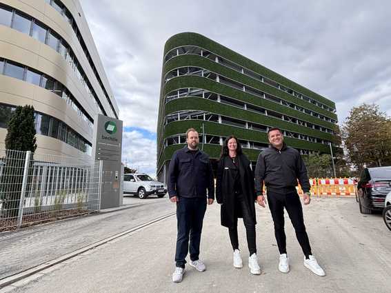 Weltweit größte pflegefreie Moos-Fassade Weltweit größte pflegefreie Moos-Fassade