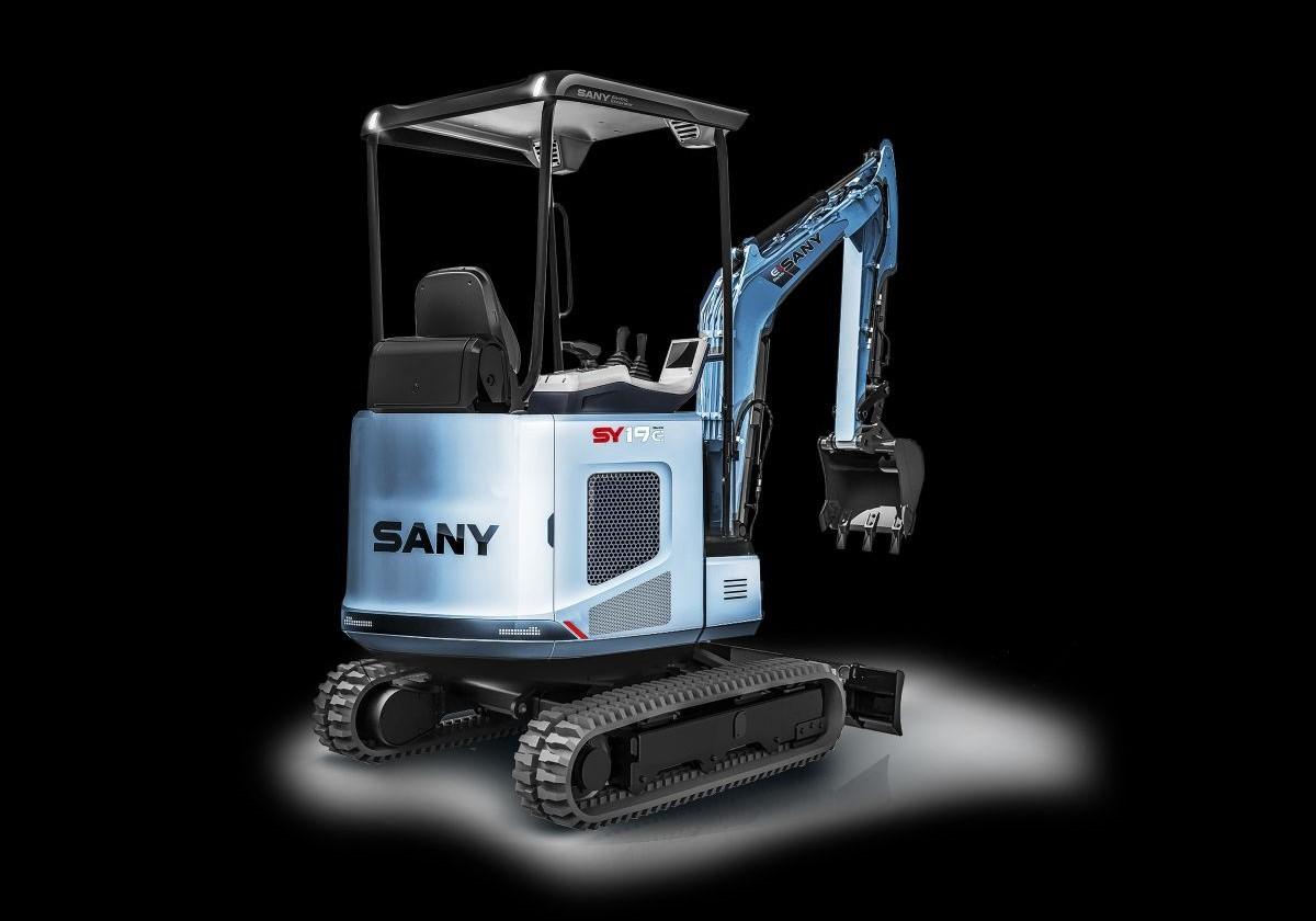 Sany bringt seinen ersten Elektrobagger auf den europäischen Markt: Der SY19E, eine Maschine der 2-Tonnen-Klasse, kommt in marken-untypischem blau daher. | Foto: Sany Europe
