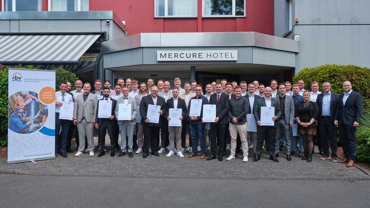 rbv und IHK Köln verabschieden 50 neue Netzmeister