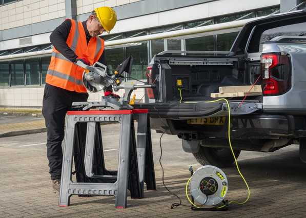 Strom von der Ladefläche: Neuer Hybrid-Pick-up schlägt Generatoren