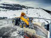 Knickdumper & schwere Radlader: Steinexpo-Neuheiten für den Erdbau Knickdumper & schwere Radlader: Steinexpo-Neuheiten für den Erdbau