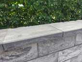 Jasto Baustoffwerke stellt neue Abdeckplatten für die Trendline-Gartenmauer vor Jasto Baustoffwerke stellt neue Abdeckplatten für die Trendline-Gartenmauer vor